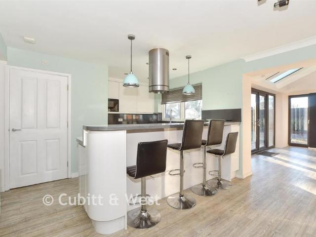 House for sale in Glynde, West Sussex