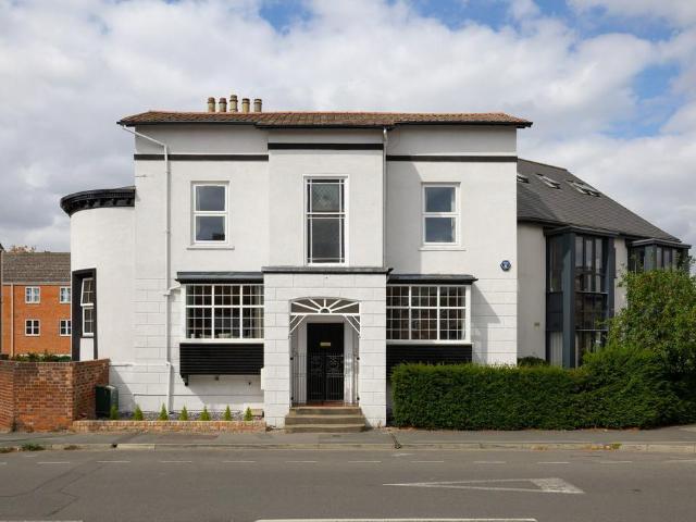 House for sale in High Field, York