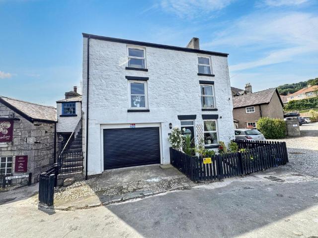 House for sale in Llanddulas and Rhyd-y-Foel, Llanddulas