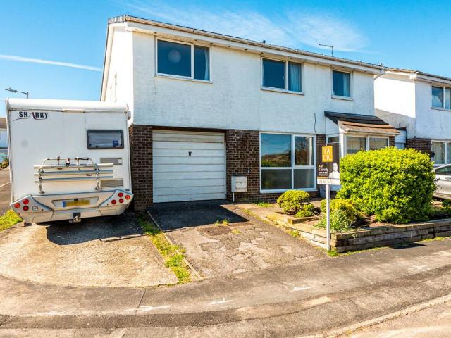 House for sale in Feckenham, City Of Bristol