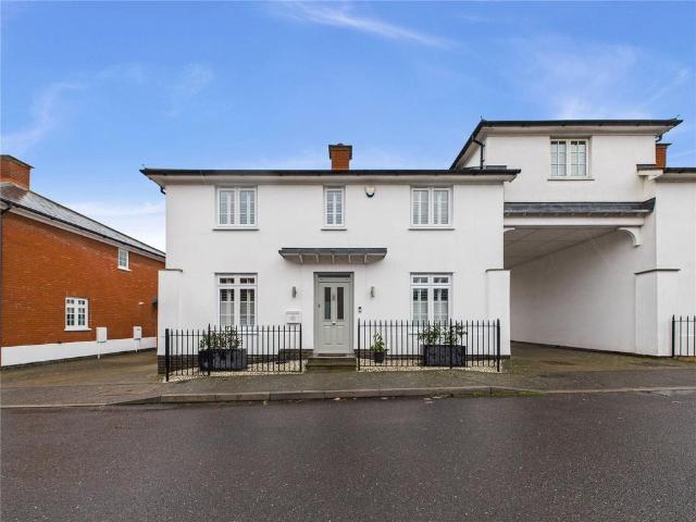 House for sale in Chipping Hill, Essex