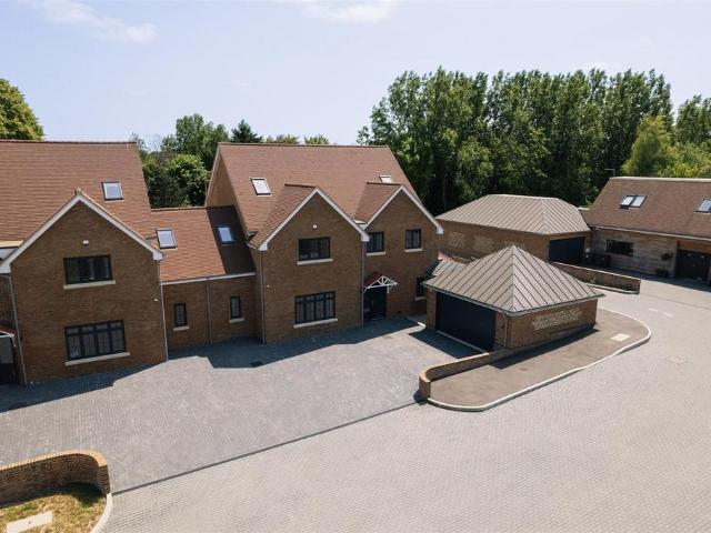 House for sale in Cross In Hand, East Sussex