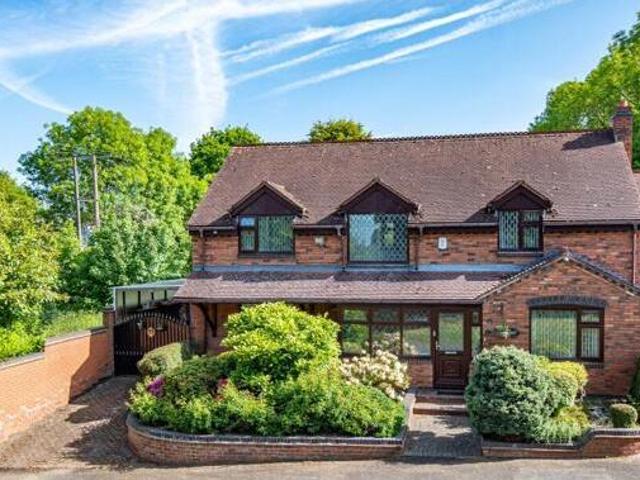 House for sale in Lydiate Ash, Bromsgrove
