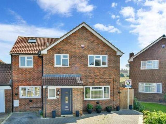 House for sale in Chatham Docks, Chatham