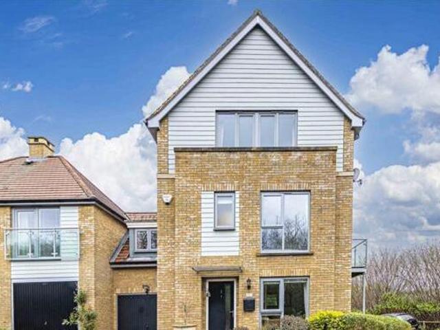House for sale in Pouchen End, Hertfordshire