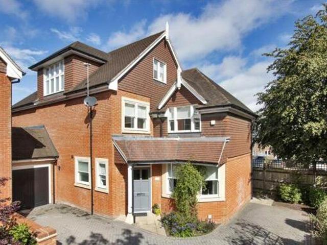 House for sale in Kippington, Sevenoaks