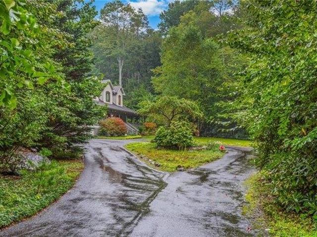 House for sale in Avery, North Carolina