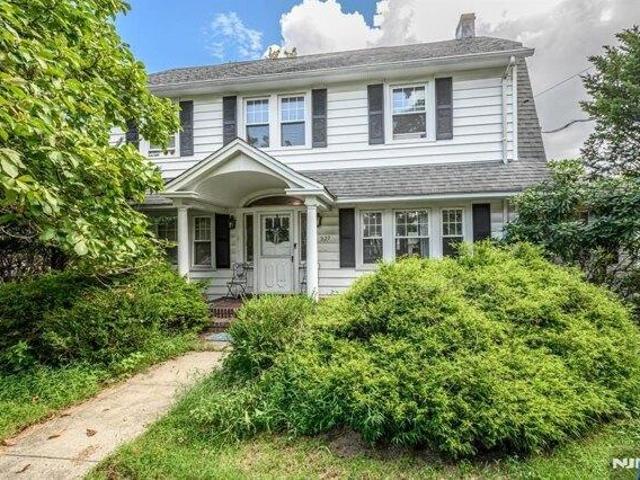 House for sale in Passaic, New Jersey