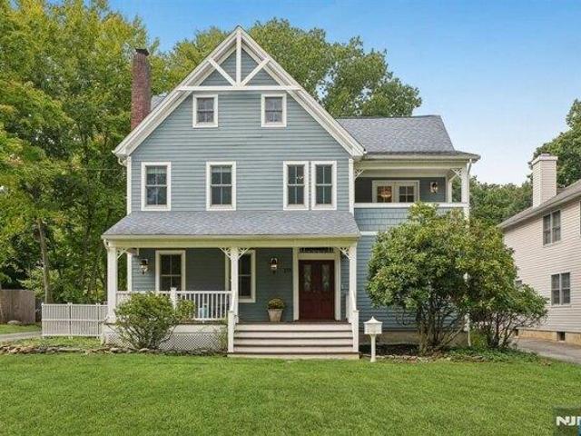 House for sale in Cedar Falls Manor, Little Falls