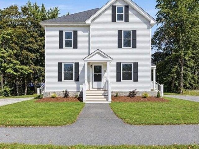 House for sale in Littleton, Middlesex County