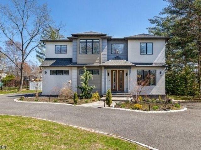 House for sale in Livingston, New Jersey