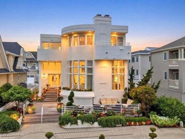 House for sale in Longport, New Jersey
