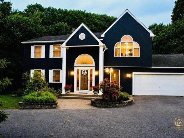 House for sale in Hampden, Massachusetts