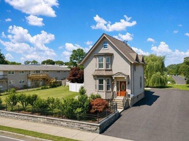 House for sale in Hampden, Massachusetts