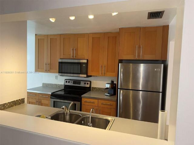 Townhouse for rent in Plantation