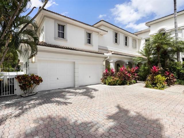 Townhouse for sale in Aventura