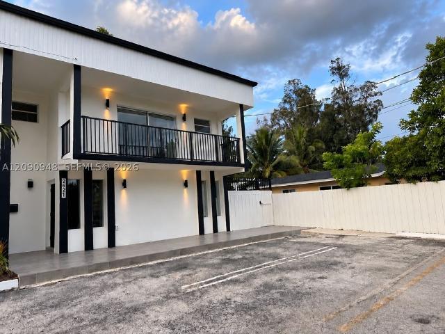 Townhouse for sale in Miami, Florida