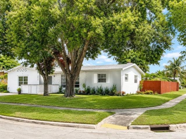 Detached House for rent in Margate, Florida