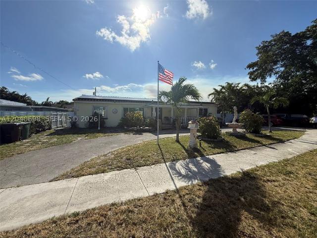Detached House for sale in Hialeah, Florida