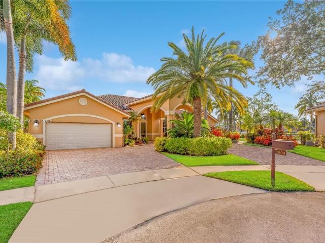 Villa for sale in Pembroke Pines