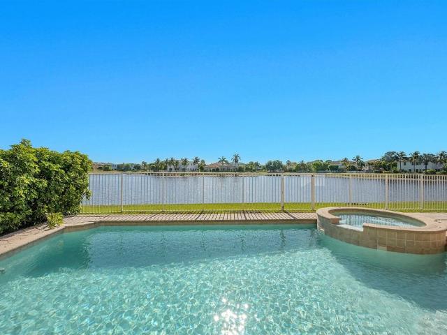 Detached House for sale in Wellington