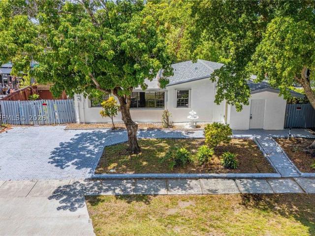 Detached House for sale in West Park, Florida