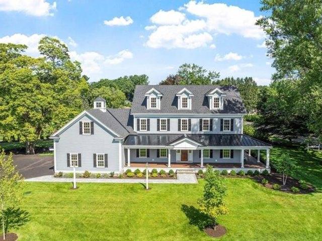 House for sale in Lynnfield, Essex County