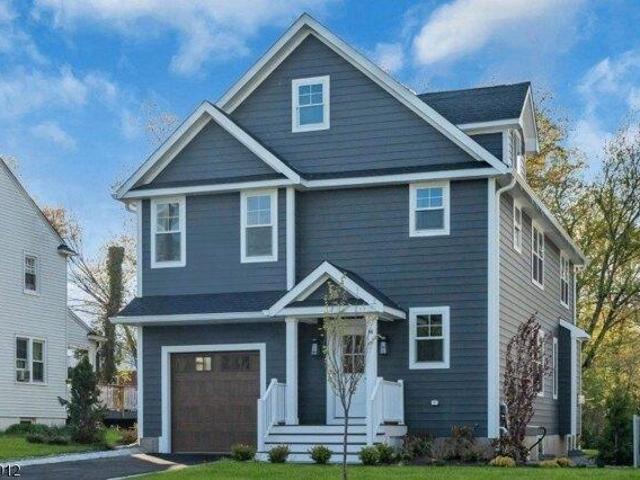 House for sale in Chatham, New Jersey