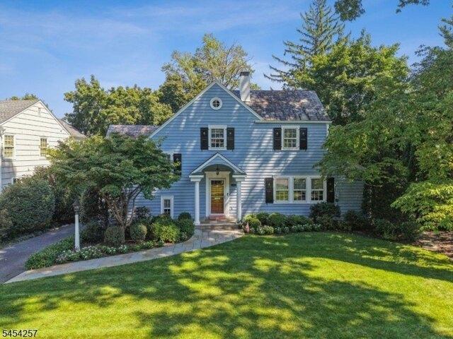 House for sale in Crestview, Madison