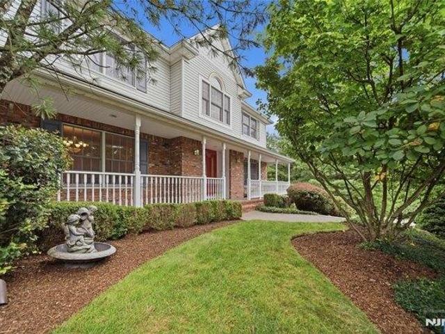 House for sale in Mahwah, New Jersey