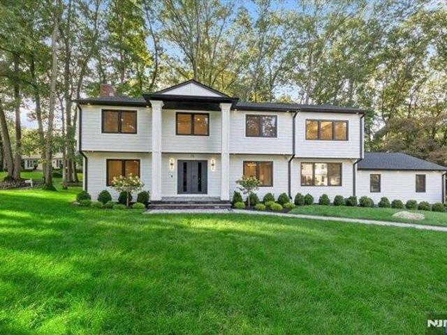 House for sale in Mahwah, New Jersey