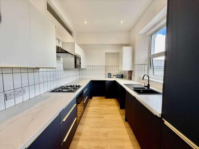 Maisonette for rent in Greenbank, Plymouth