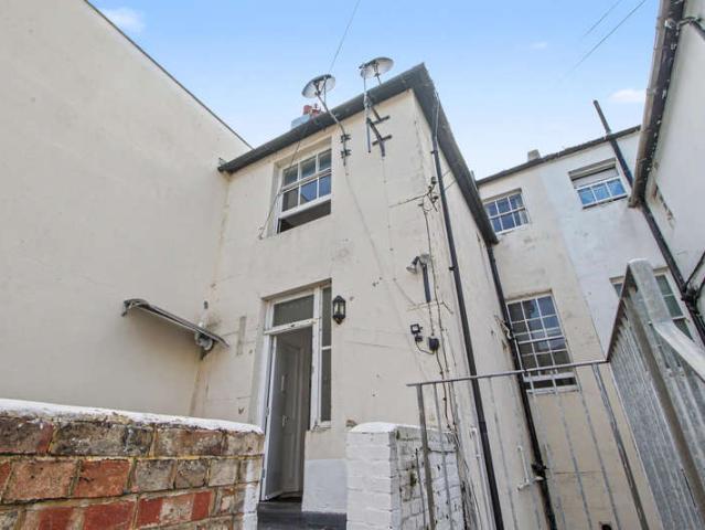 Maisonette for sale in Roselands, Eastbourne