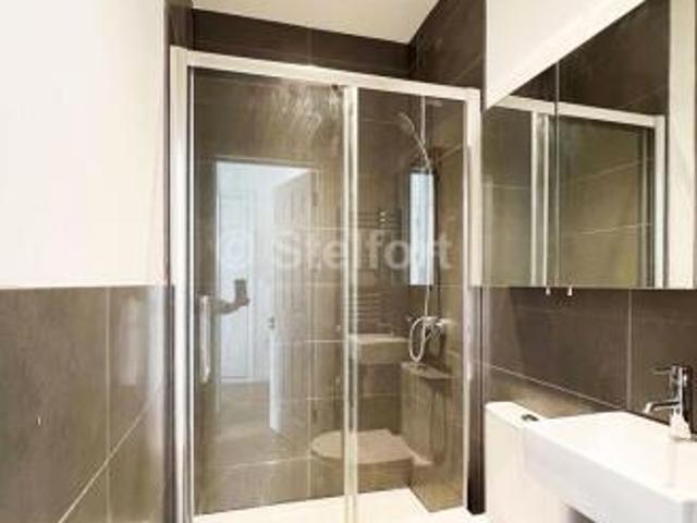 Maisonette for rent in Cat Hill