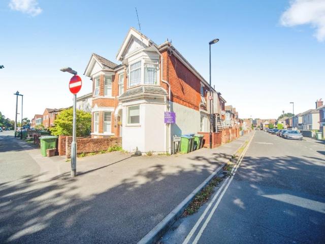 Flat for sale in Freemantle, City Of Southampton