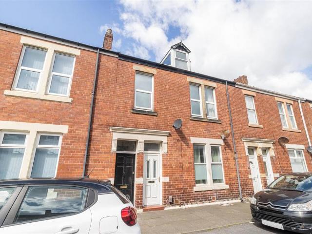 Flat for sale in North Shields, North Tyneside