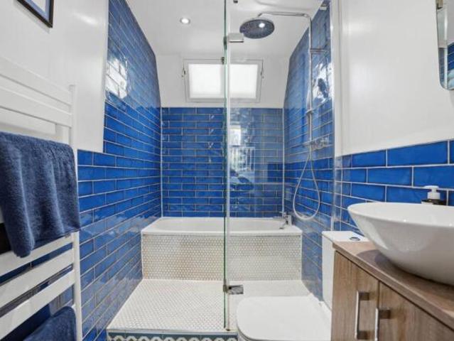 Maisonette for sale in Newington, Scotland
