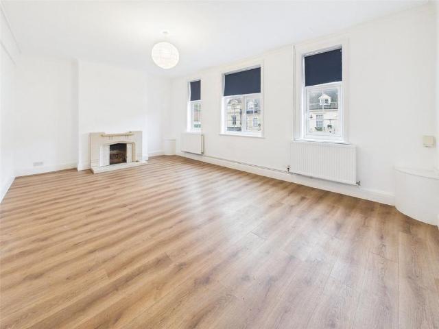 House for rent in St Margarets, Greater London