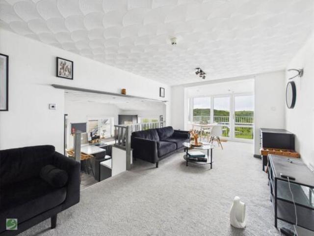 Flat for rent in Plaidy, Looe