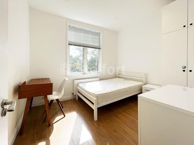 Flat for rent in Archway, Greater London