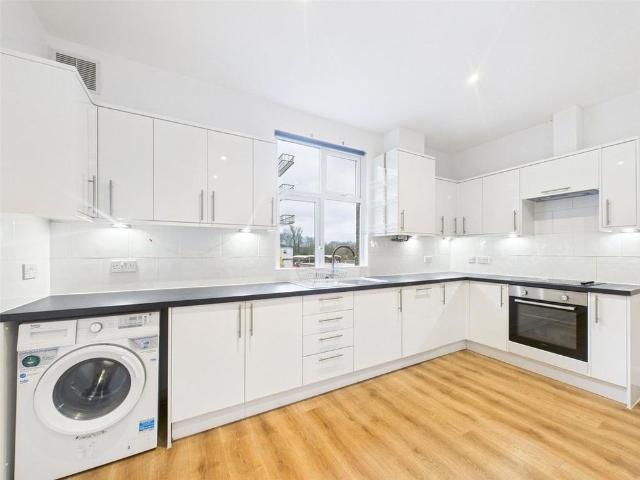 House for rent in St Margarets, Greater London
