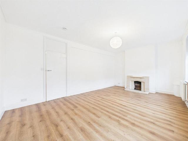 House for rent in St Margarets, Greater London