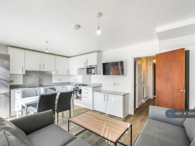 Flat for rent in Old Ford, Bow