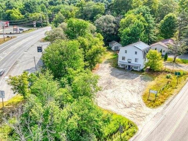 House for sale in Manchester, Maine