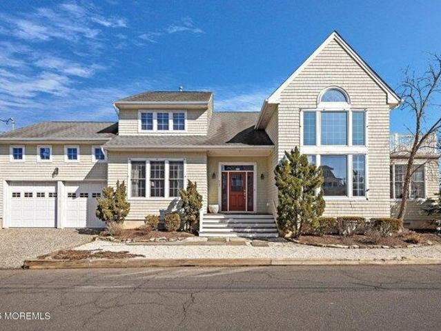 House for sale in Mantoloking, New Jersey