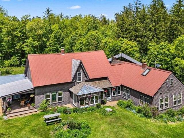 House for sale in Marshfield, Vermont