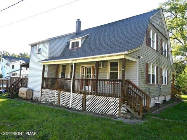 House for sale in Martins Creek, Pennsylvania