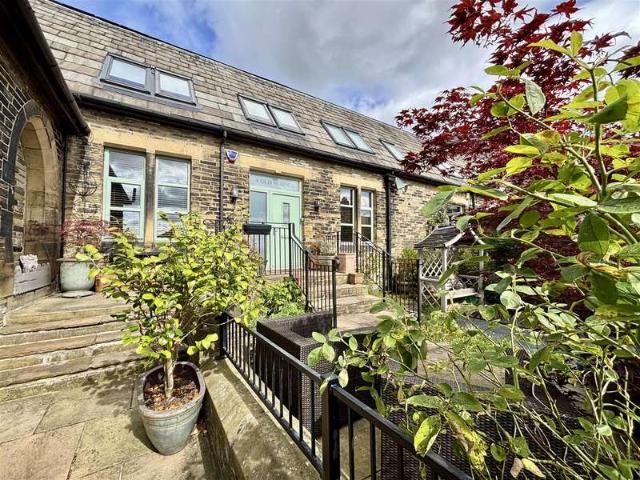 Townhouse for sale in Thornton, West Yorkshire