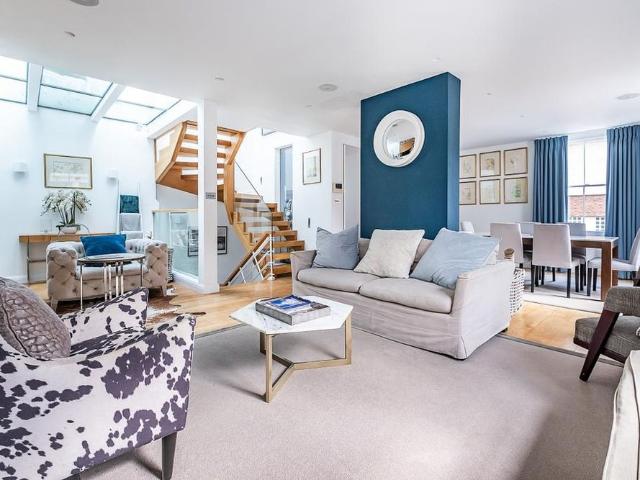 Apartment for rent in Royal Borough of Kensington and Chelsea, Greater London
