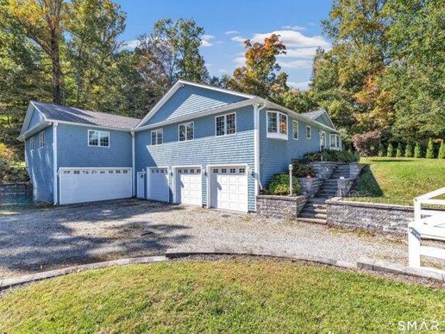 House for sale in Middlebury, Naugatuck Valley Planning Region